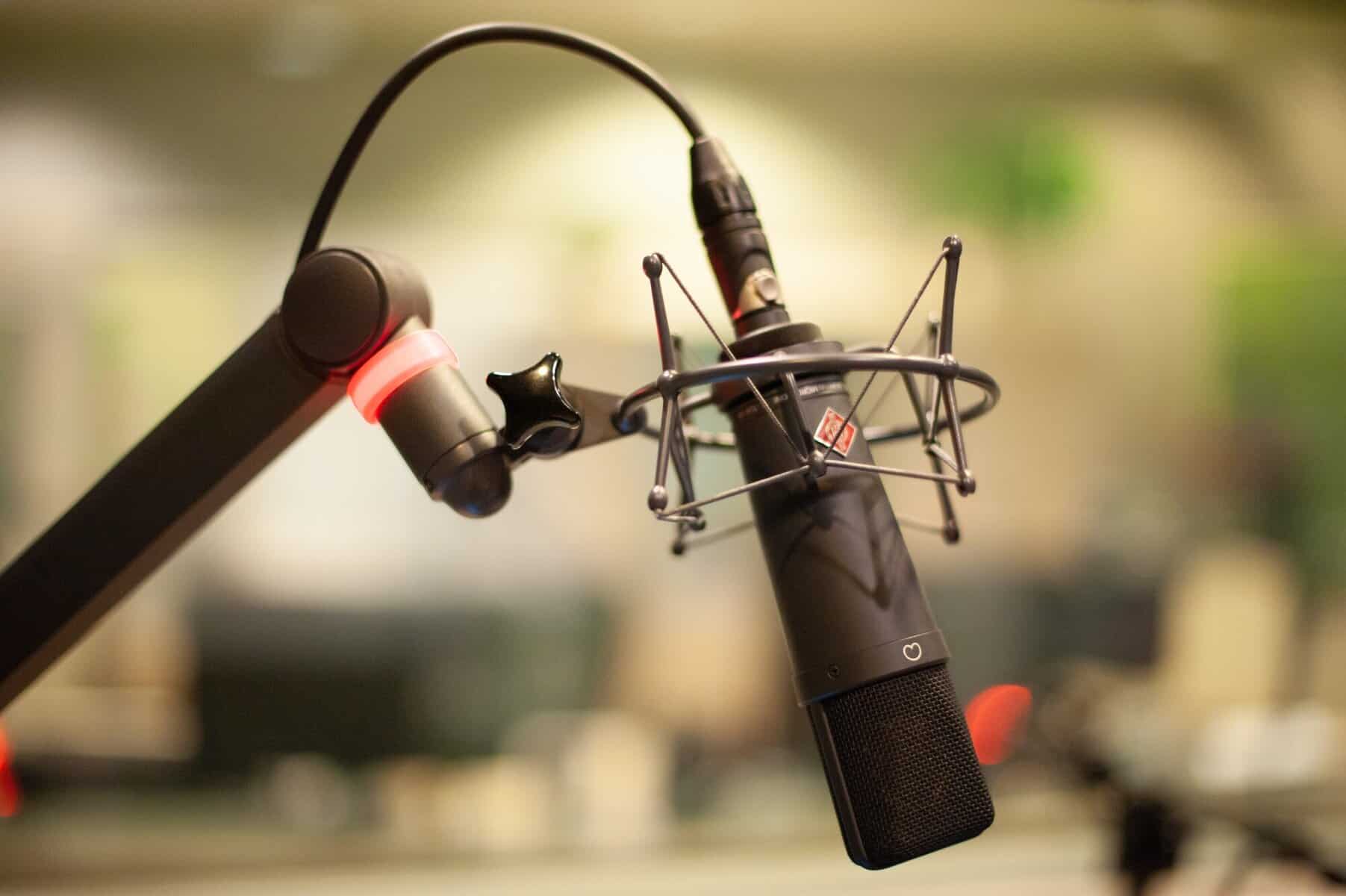 5 Secrets from the Best Radio Stations