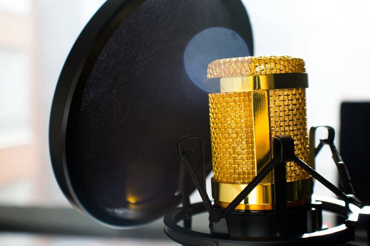 Boost Your Radio Station’s Revenue and Ratings with Virtual Jock’s Proven Strategies